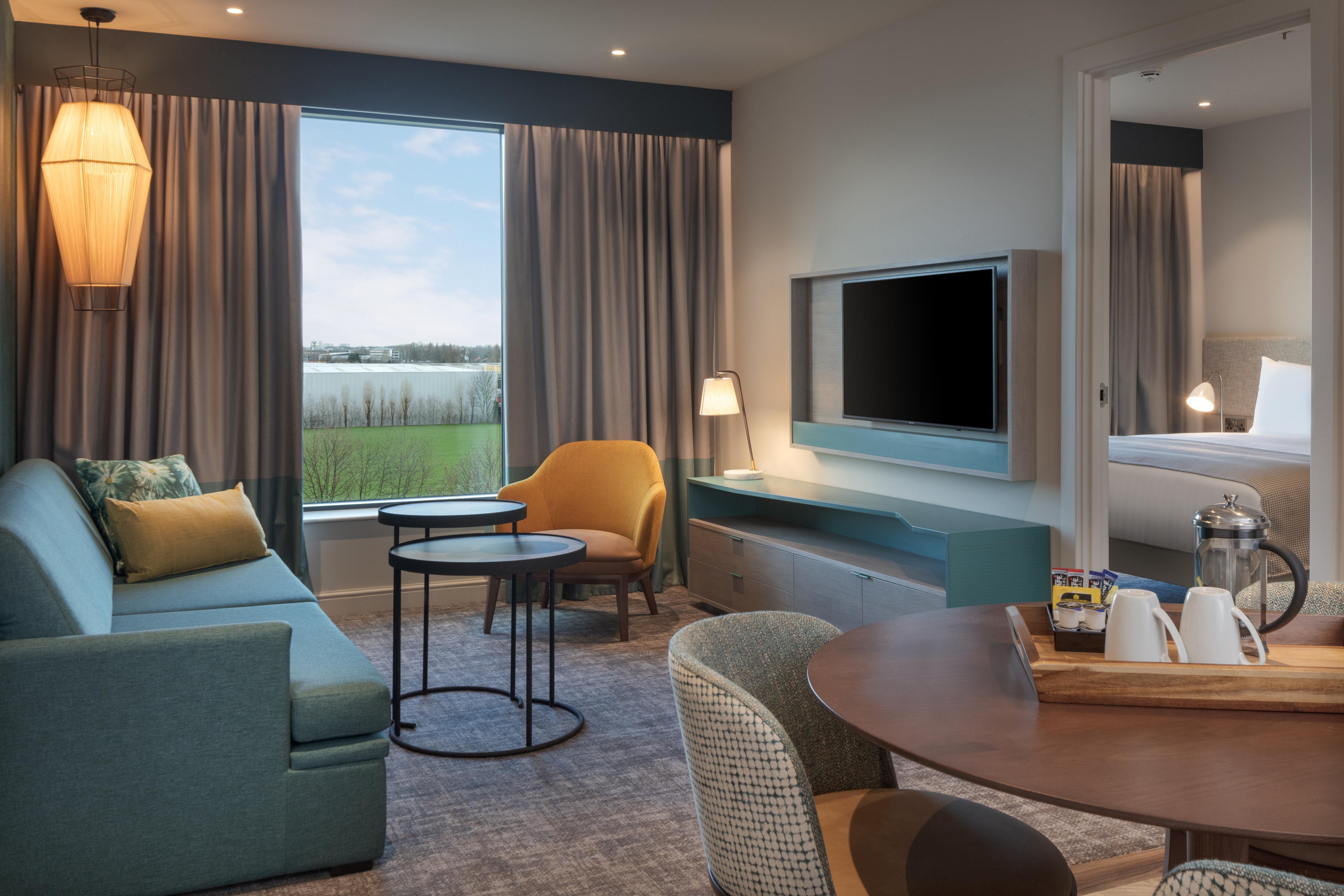 Staybridge Suites London Heathrow - Bath Road, An Ihg Aparthotel Hillingdon Exteriör bild