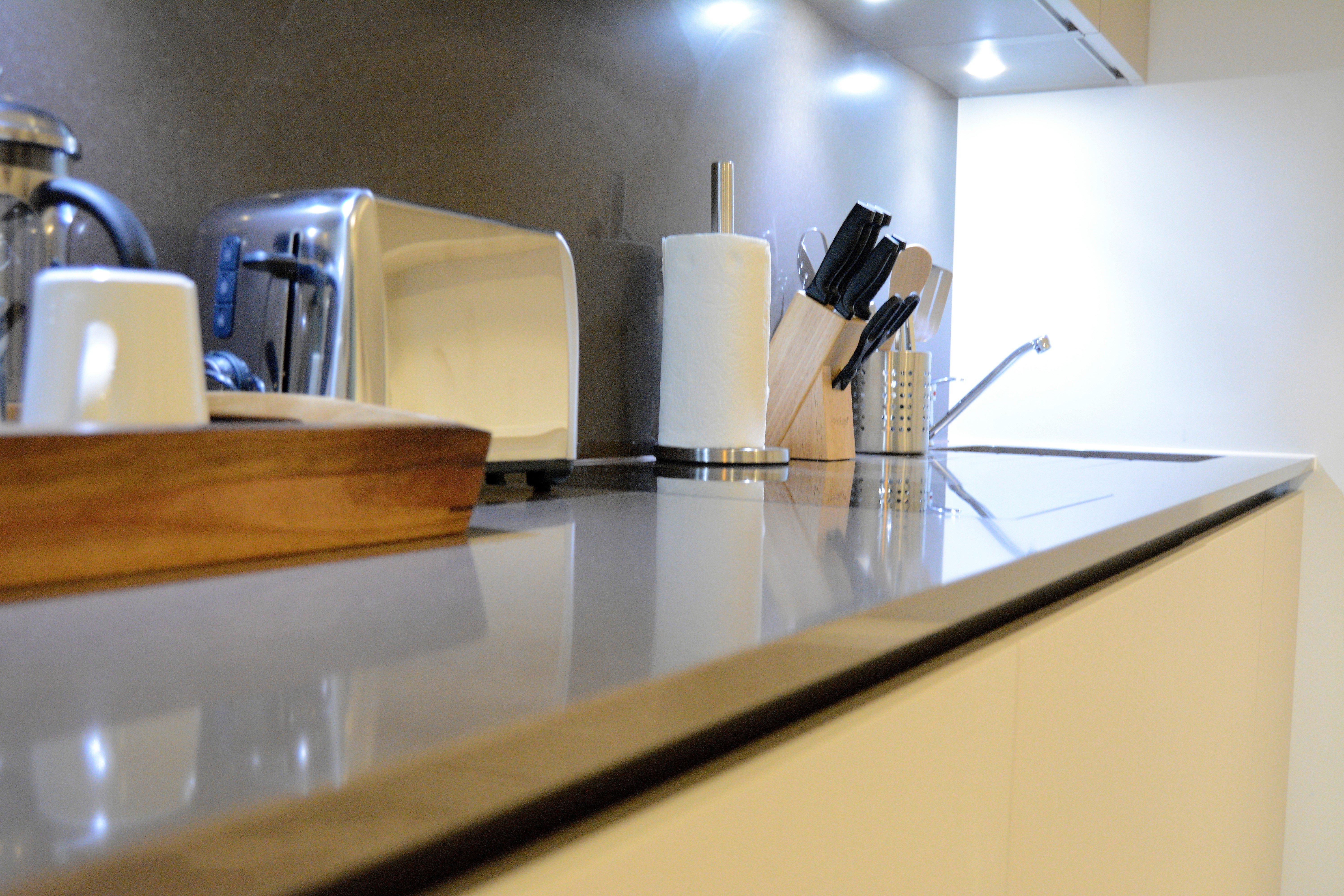 Staybridge Suites London Heathrow - Bath Road, An Ihg Aparthotel Hillingdon Exteriör bild