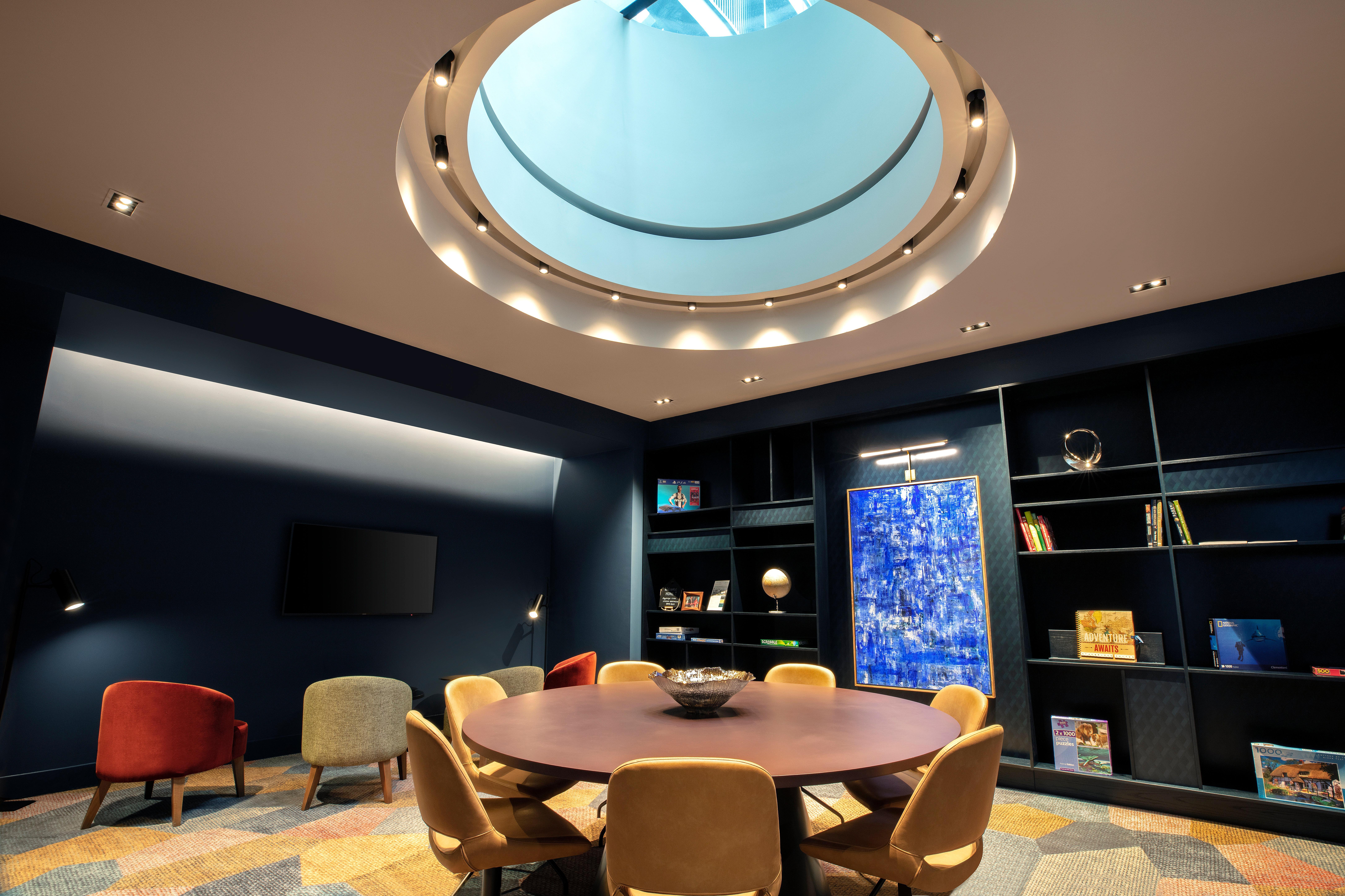 Staybridge Suites London Heathrow - Bath Road, An Ihg Aparthotel Hillingdon Exteriör bild