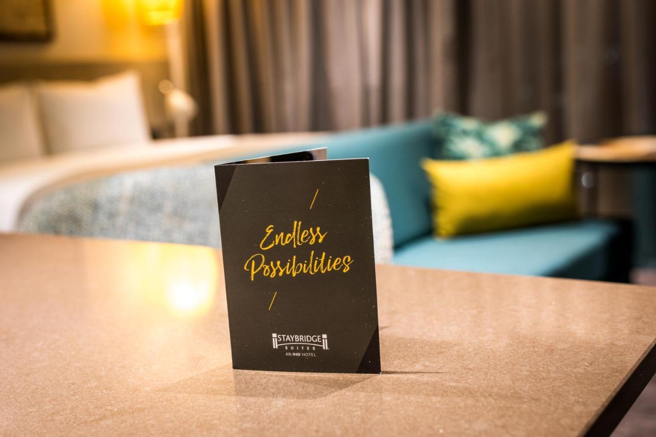 Staybridge Suites London Heathrow - Bath Road, An Ihg Aparthotel Hillingdon Exteriör bild