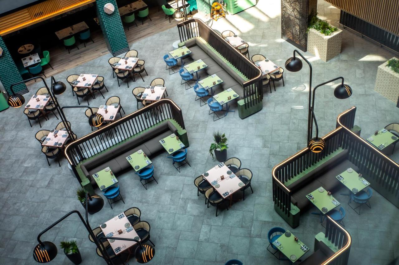 Staybridge Suites London Heathrow - Bath Road, An Ihg Aparthotel Hillingdon Exteriör bild