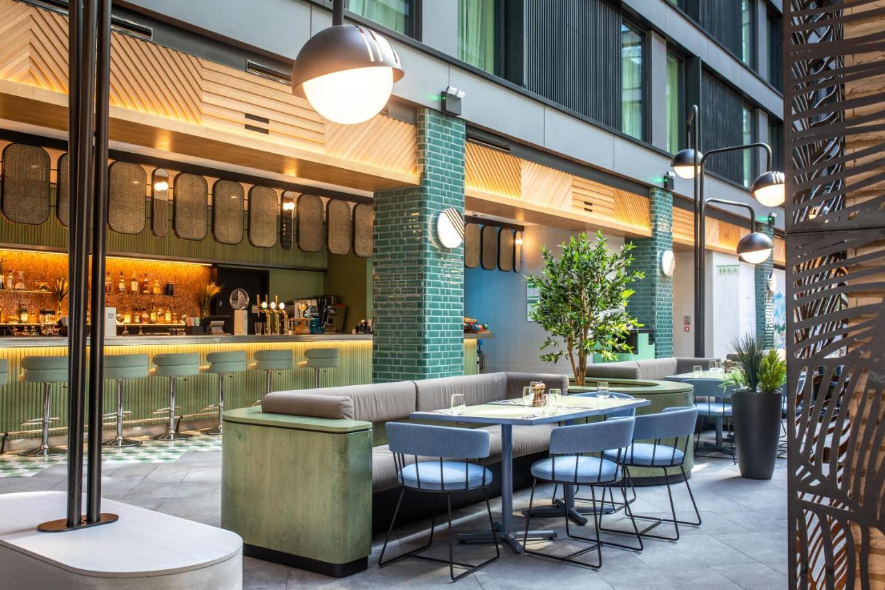Staybridge Suites London Heathrow - Bath Road, An Ihg Aparthotel Hillingdon Exteriör bild